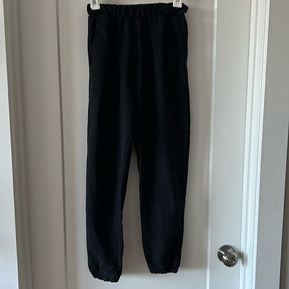 Black Zara joggers